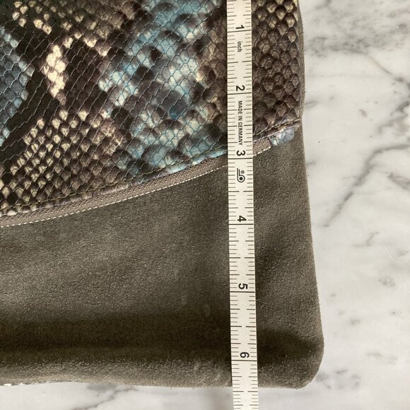 Snake print leather clutch (never used) - Picture 8 of 8
